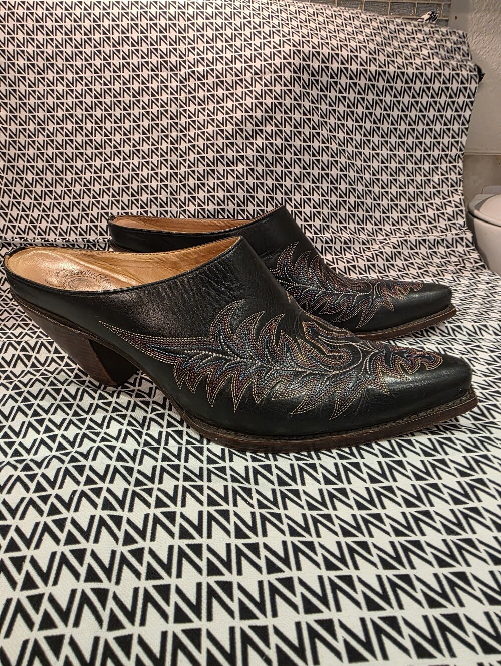 Charlie 1 Horse Black Leather Mules Size 7 1/2